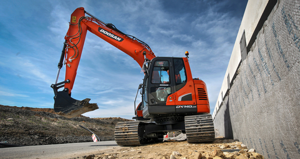 New Doosan 15 tonne Stage IV Reduced Radius Excavator