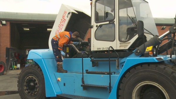 Cooper`s top tips for buying used heavy forklift lifting equipment