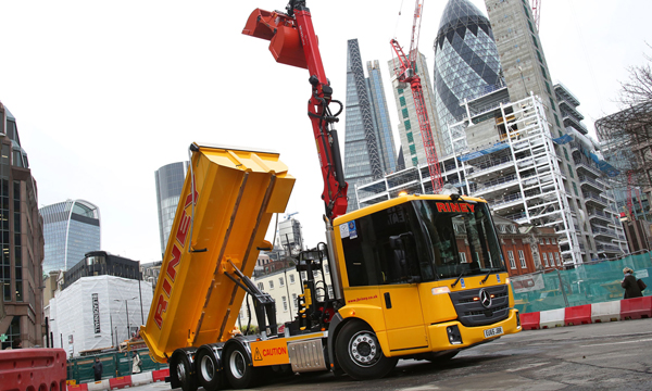 City of London grabs a safety lead with new Mercedes-Benz Econic