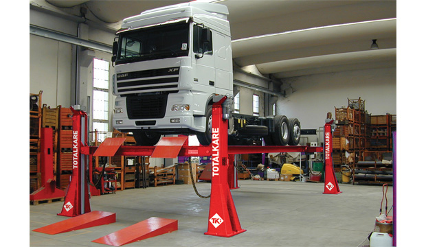 TOTALKARE joins forces with Dennis Eagle at CV Show