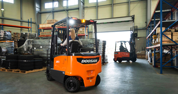Doosan launch new electric 80-volt counter balance series forklift trucks