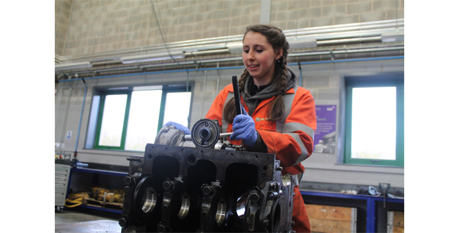 Construction Plant Apprentice Katie Long receives Best Apprentice of the Year Award!
