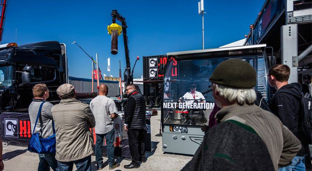 Hiab`s revolutionary HiVision(TM) tested by 3,000 visitors at Bauma