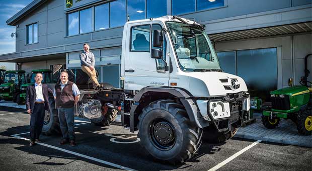 New Mercedes-Benz franchised Unimog Dealer