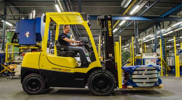 Tough new Hyster® XT forklift series for everyday operations everywhere