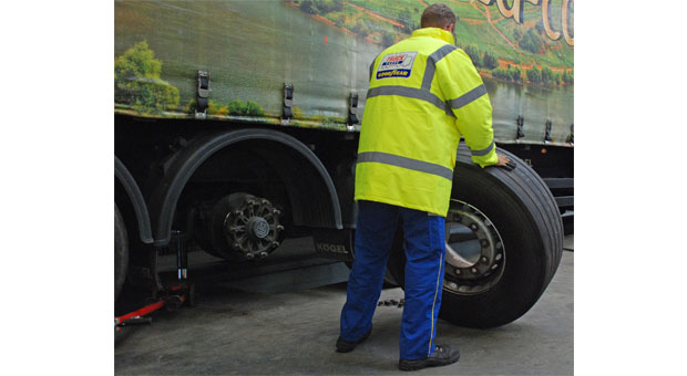 Goodyear ServiceLine 24h Roadside Assistance in under 121 Minutes