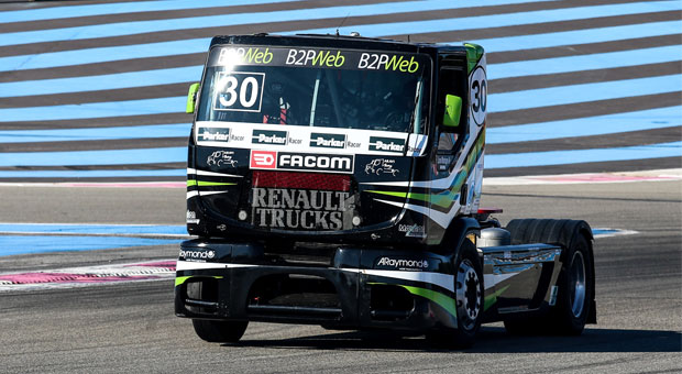 Parker Racor continues its support of Team Aravi truck racing with the supply of advanced fuel filtration solutions