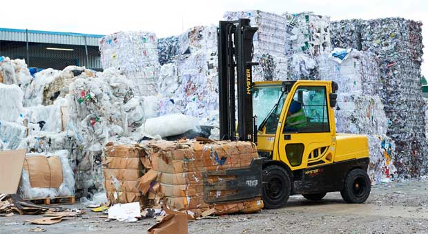Hyster Cool Truck for demanding waste and recycling industries