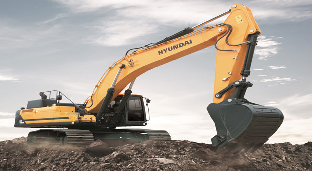 Hyundai’s HX480 L crawler excavator makes its world exhibition debut at Hillhead