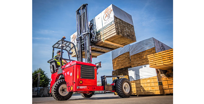 Hiab presents MOFFETT M4NX truck mounted forklift