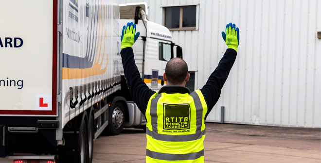 RTITB how to reduce risks when reversing trucks