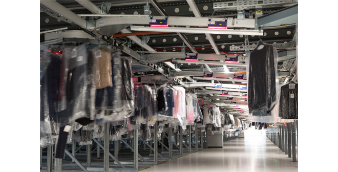 John Lewis Magna Park 2 DC now handling hanging garments thanks to Dürkopp technology
