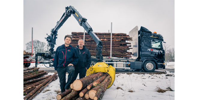 Hiab first LOGLIFT forestry crane equipped with HiVisionTM delivered to customer