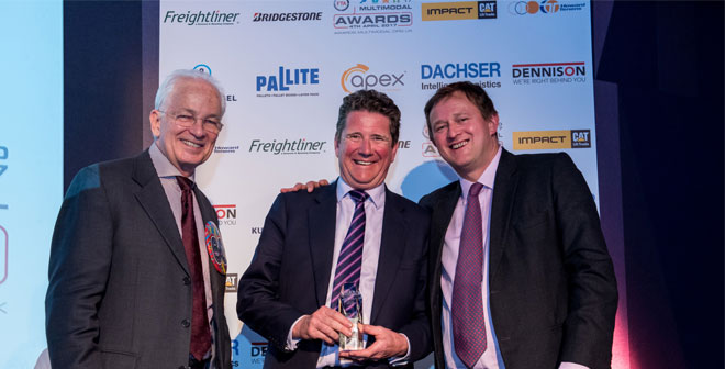 GB RAILFREIGHT JOHN SMITH WINS FTA MULTIMODAL PERSONALITY OF THE YEAR 2017