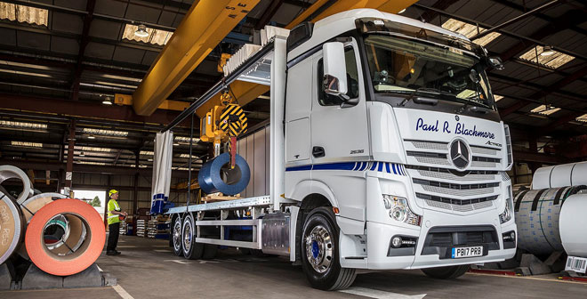 Steel carrier sharpens his image with Mercedes-Benz Actros from Rygor