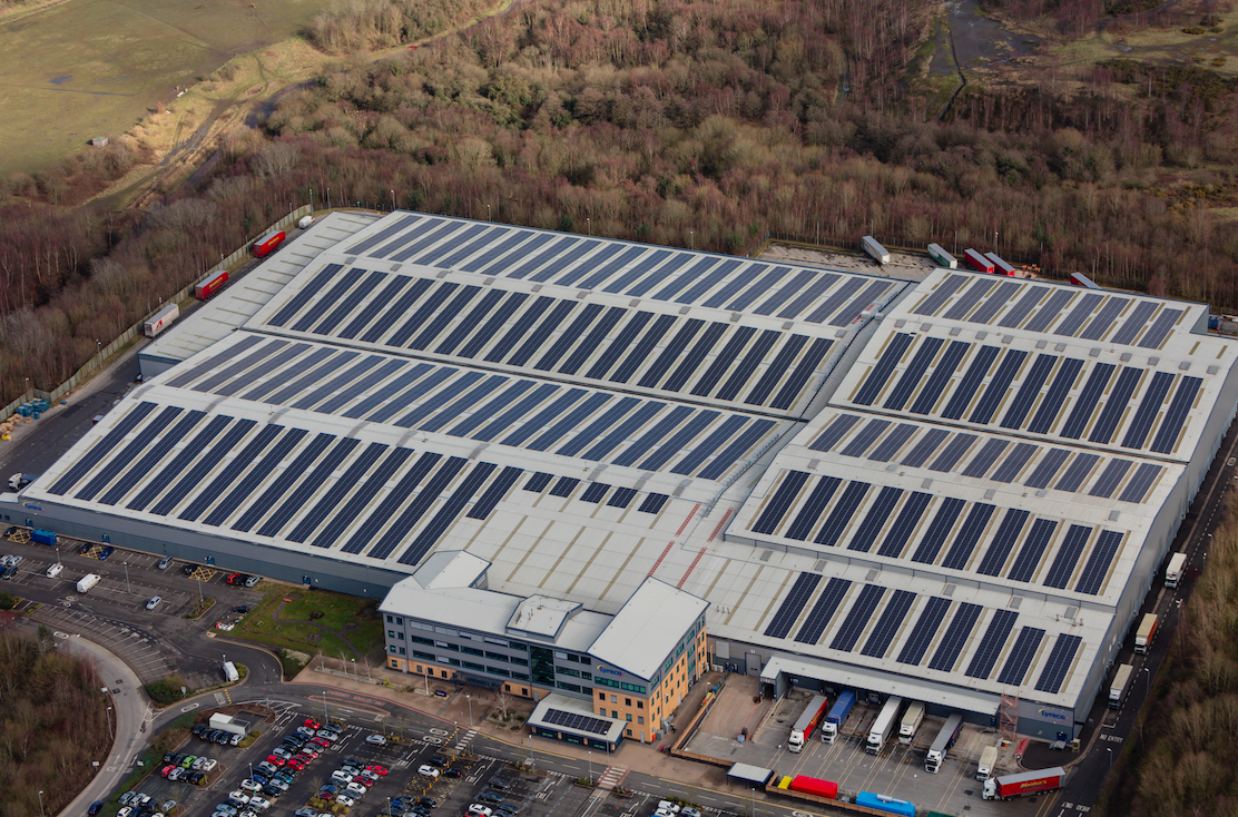 Lyreco one of the first UK companies to be powered by industrial scale battery