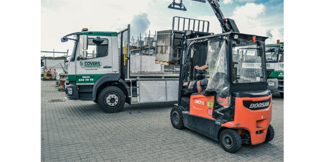 Covers Timber and Builders Merchants looks to the future with Doosan electric trucks