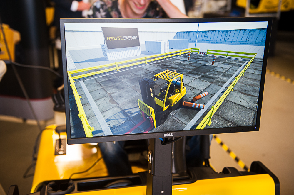 Hyster Simulator - Training and forklift simulation a match made in the warehouse