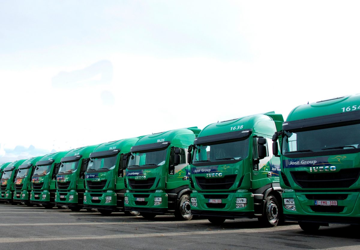 Jost Group signs a supply agreement for 500 IVECO Stralis NP trucks
