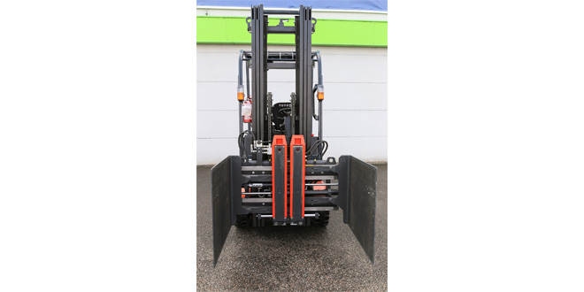 Specialist KAUP Attachment provides Elgiganten with two attachments in one