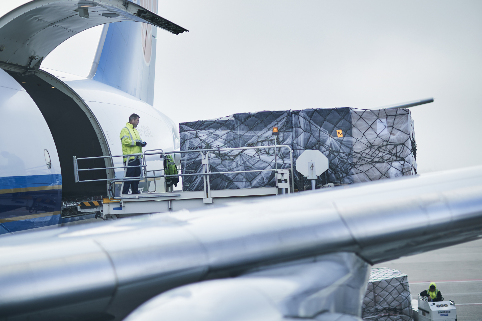 EXPORTS TO ASIA BOOST SCHIPHOL CARGO
