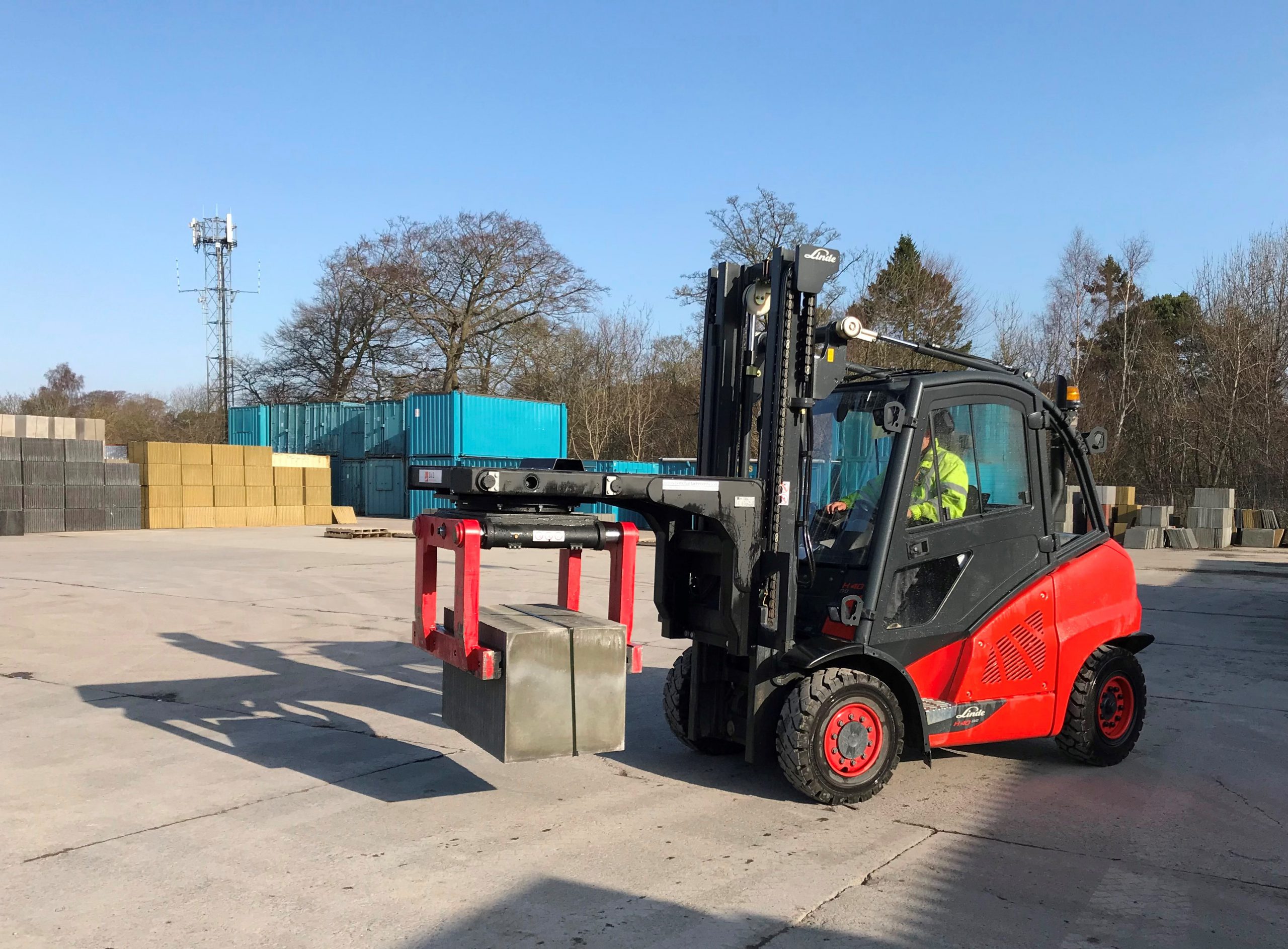B&B Attachments Provide Handling Solutions to Concrete Products Kirkcaldy Limited