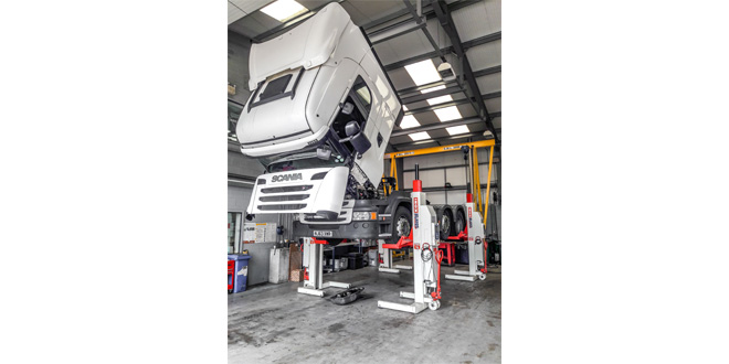 STERTIL KONI EBRIGHT WIRELESS COLUMN LIFTS
