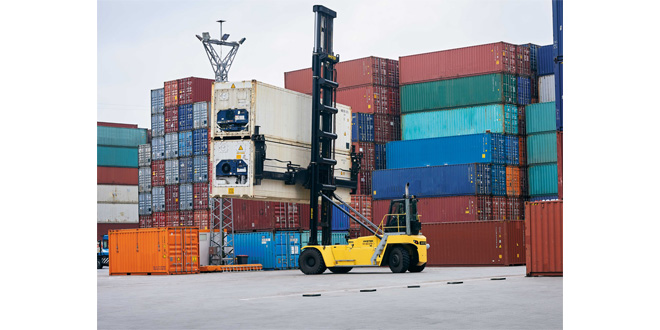 HYSTER EMPTY CONTAINER HANDLERS PROVIDE DOUBLE HANDLING IN PORT OF ANTWERP