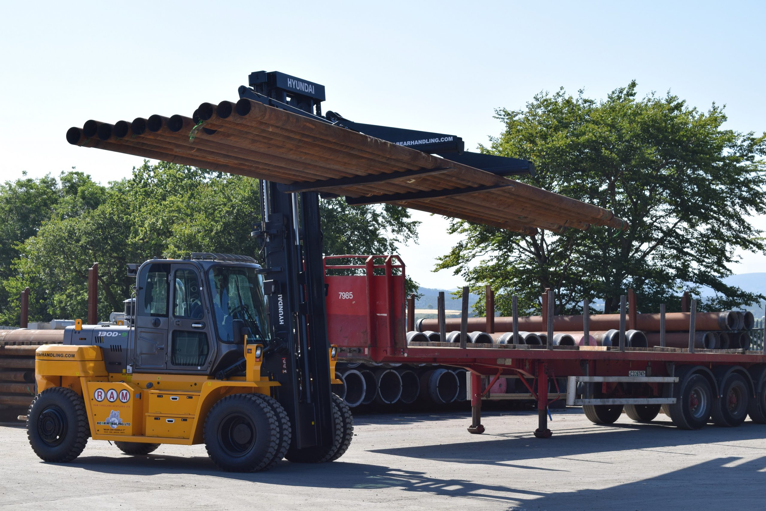 RAM Tubulars take first Hyundai Forklift from new Hyundai distributor Bear Handling