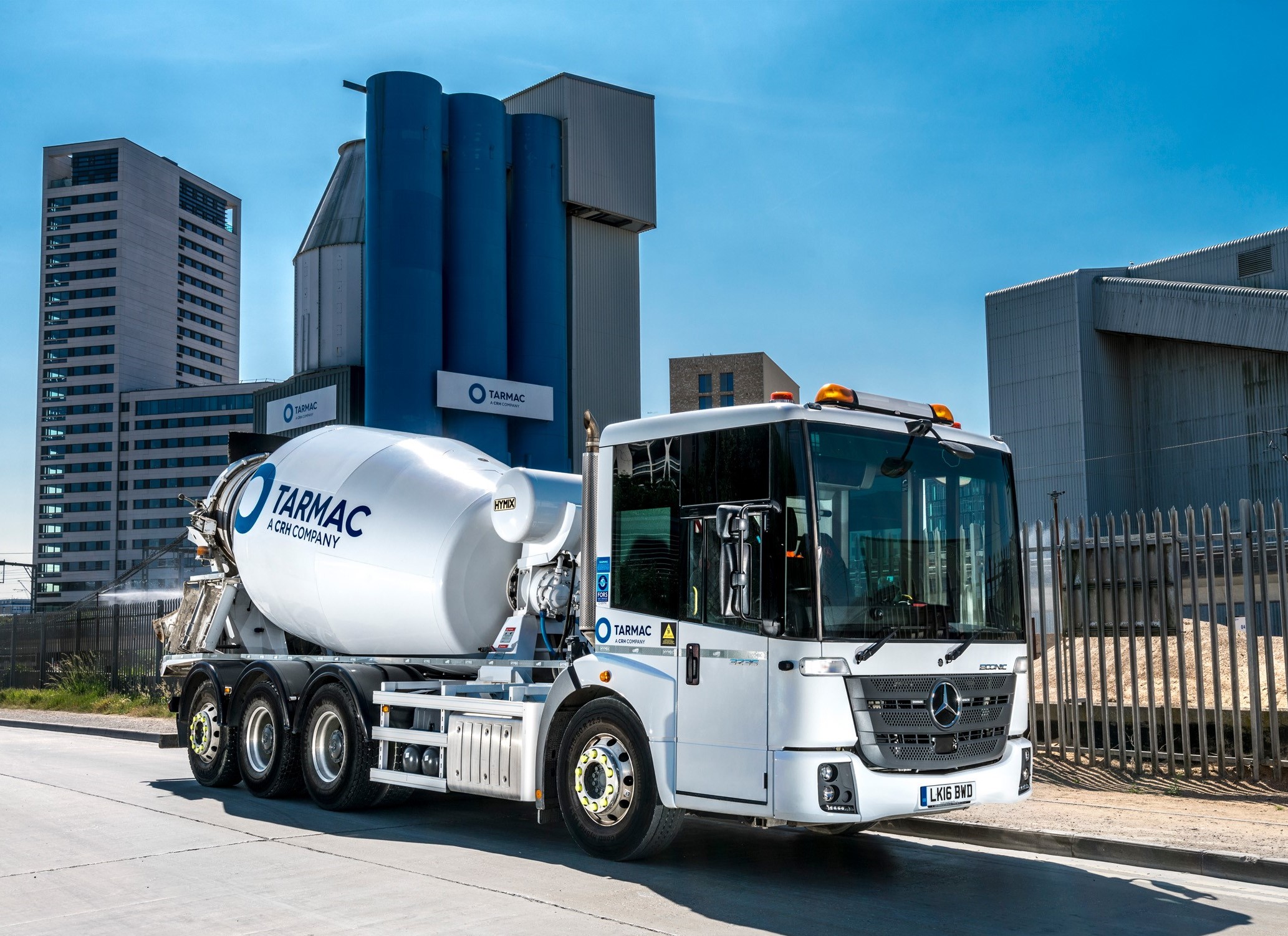 Tarmac partners with Mercedes-Benz Econic to lay the foundations for Greater Safety in cities