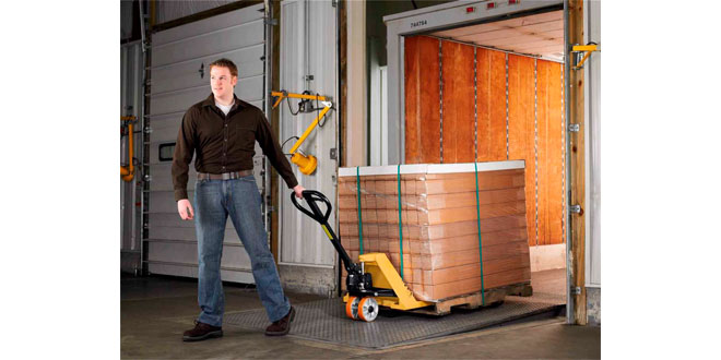 HSE clarifies hand pallet truck requirements