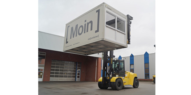 HYSTER LOGISTICS SOLUTIONS IN MOTION AT ELA CONTAINER