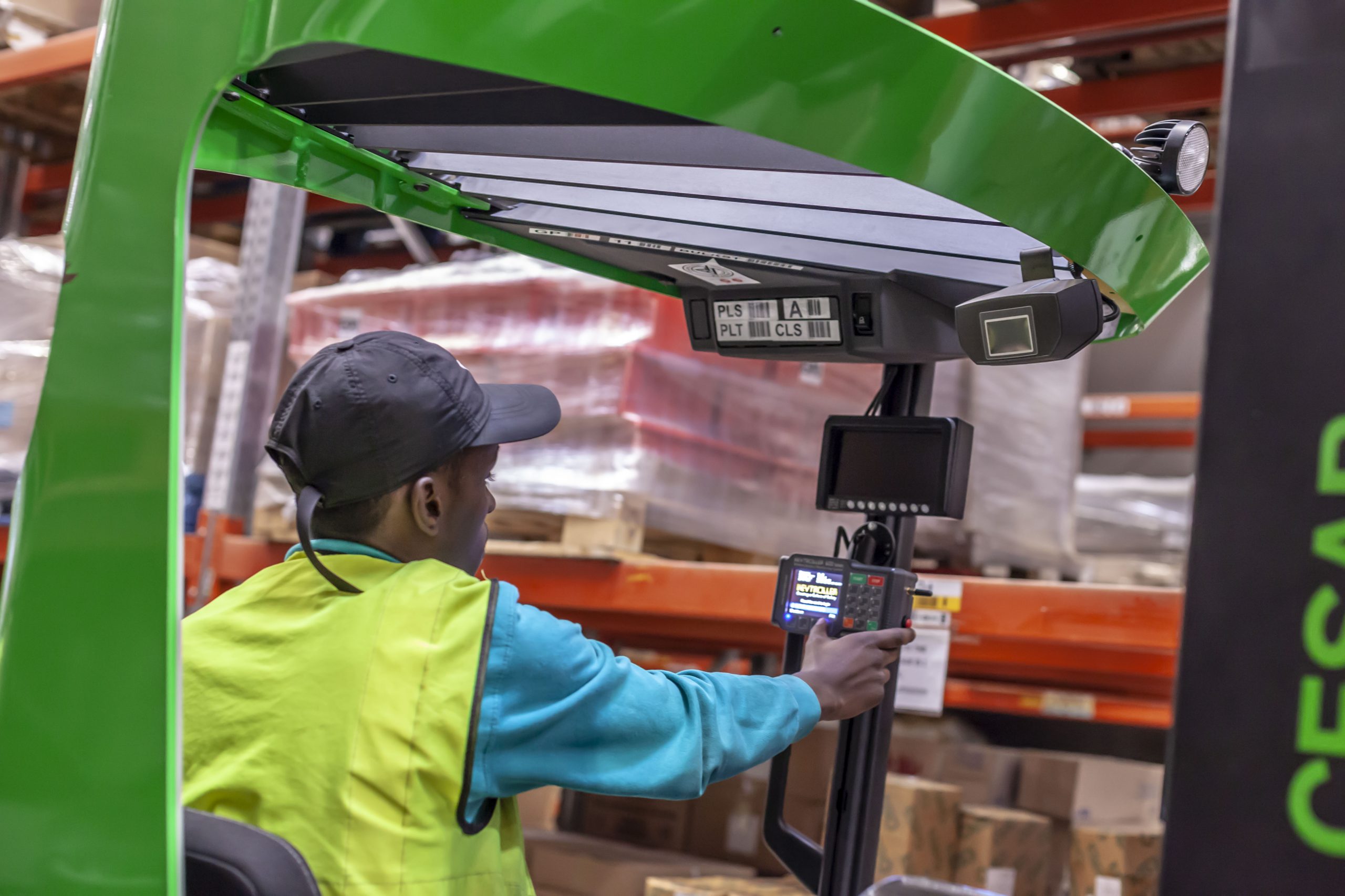 Cesab SAFE EFFICIENCIES AT ESPO