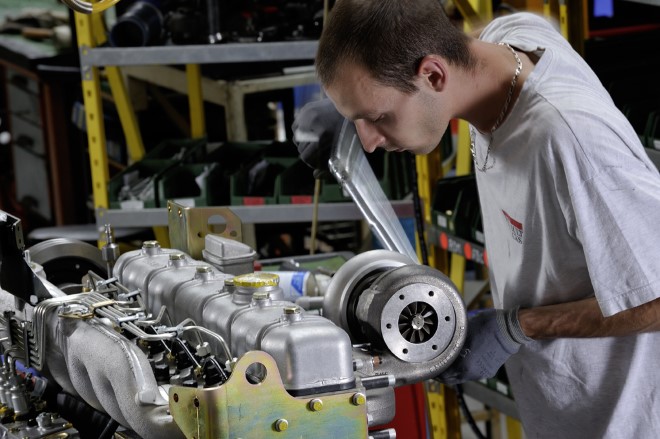 RENAULT TRUCK SRECONDITIONED PARTS