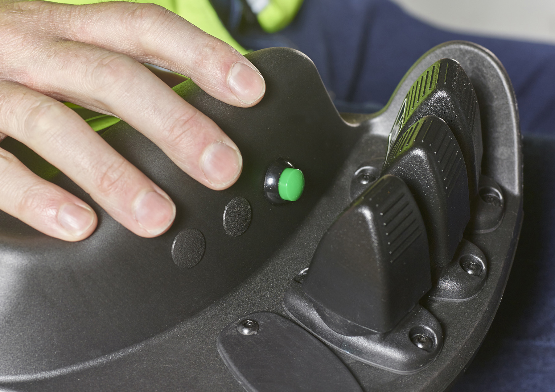 10 FEATURES OF THE 2019 HYSTER FORTENS FORKLIFT
