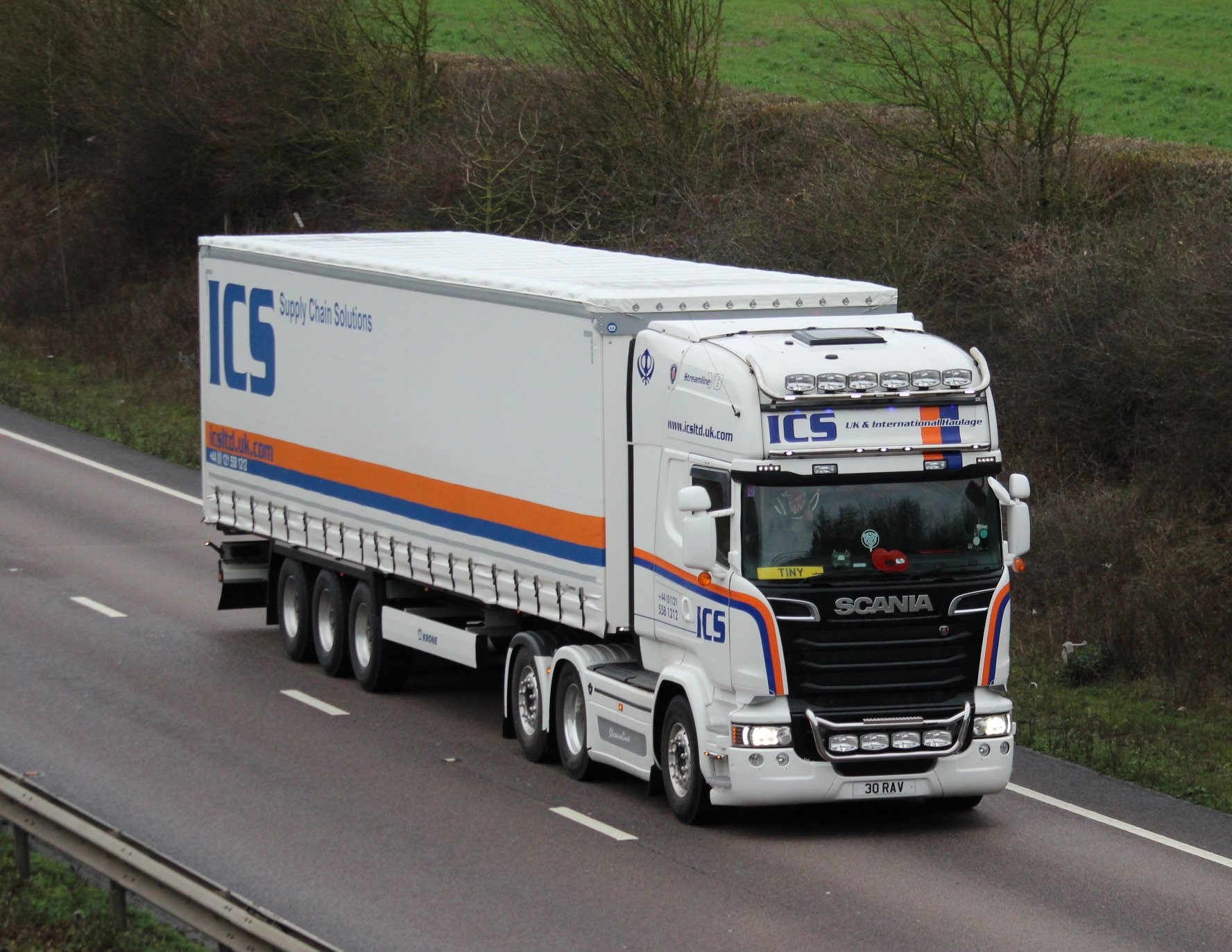 Continued growth for ICS Distribution as trailer fleet expands with Krone