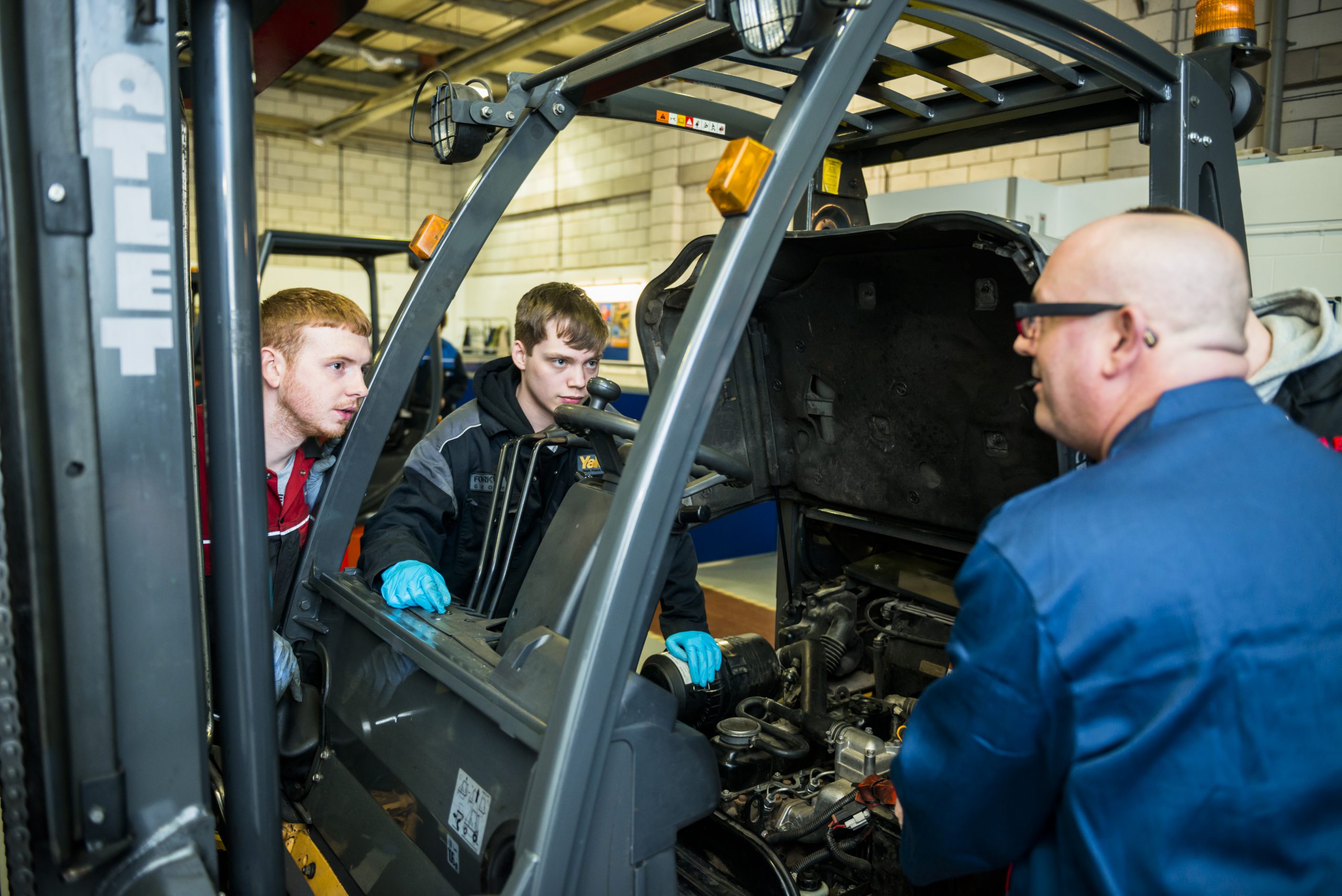 New apprenticeship standard agreed for lift truck