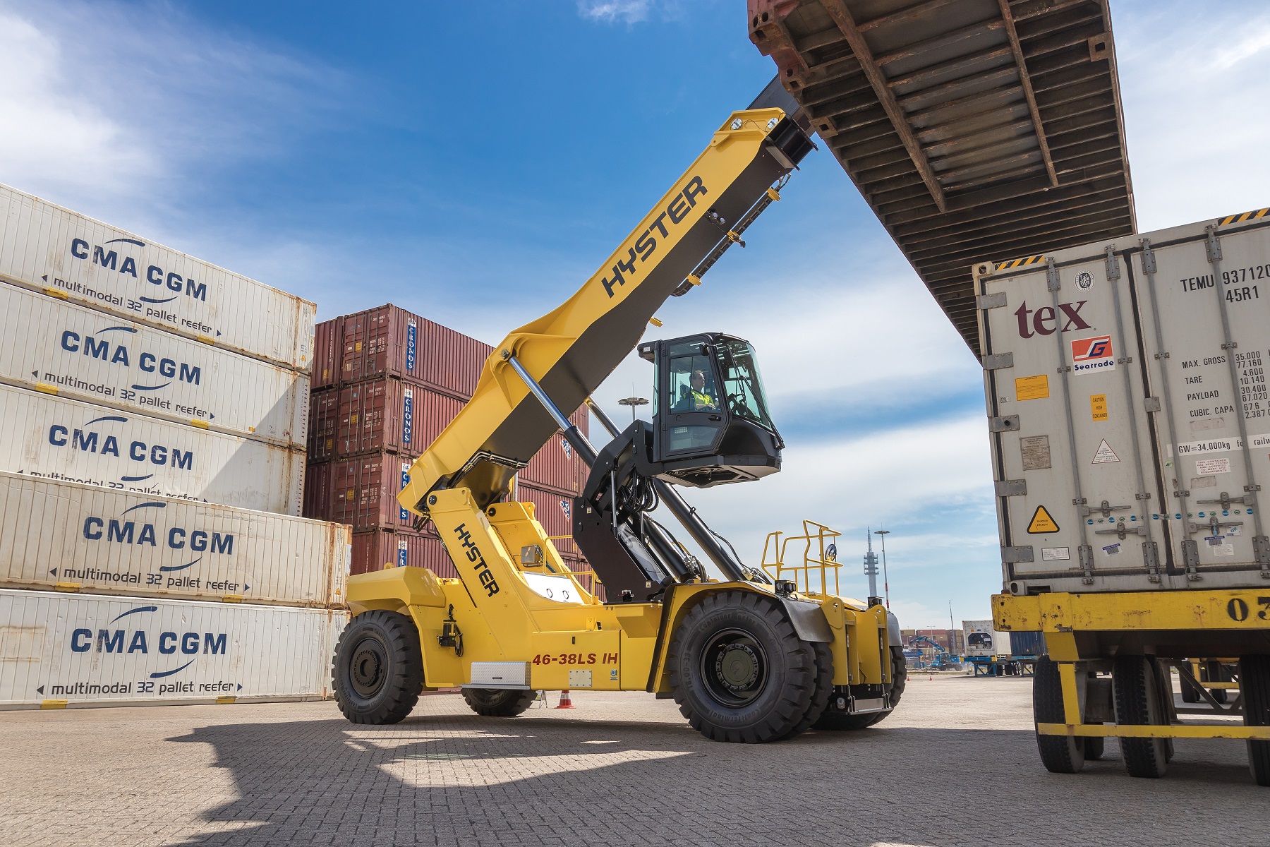 NEW SECOND RAIL CONTAINER HANDLING OPTIONS FROM HYSTER