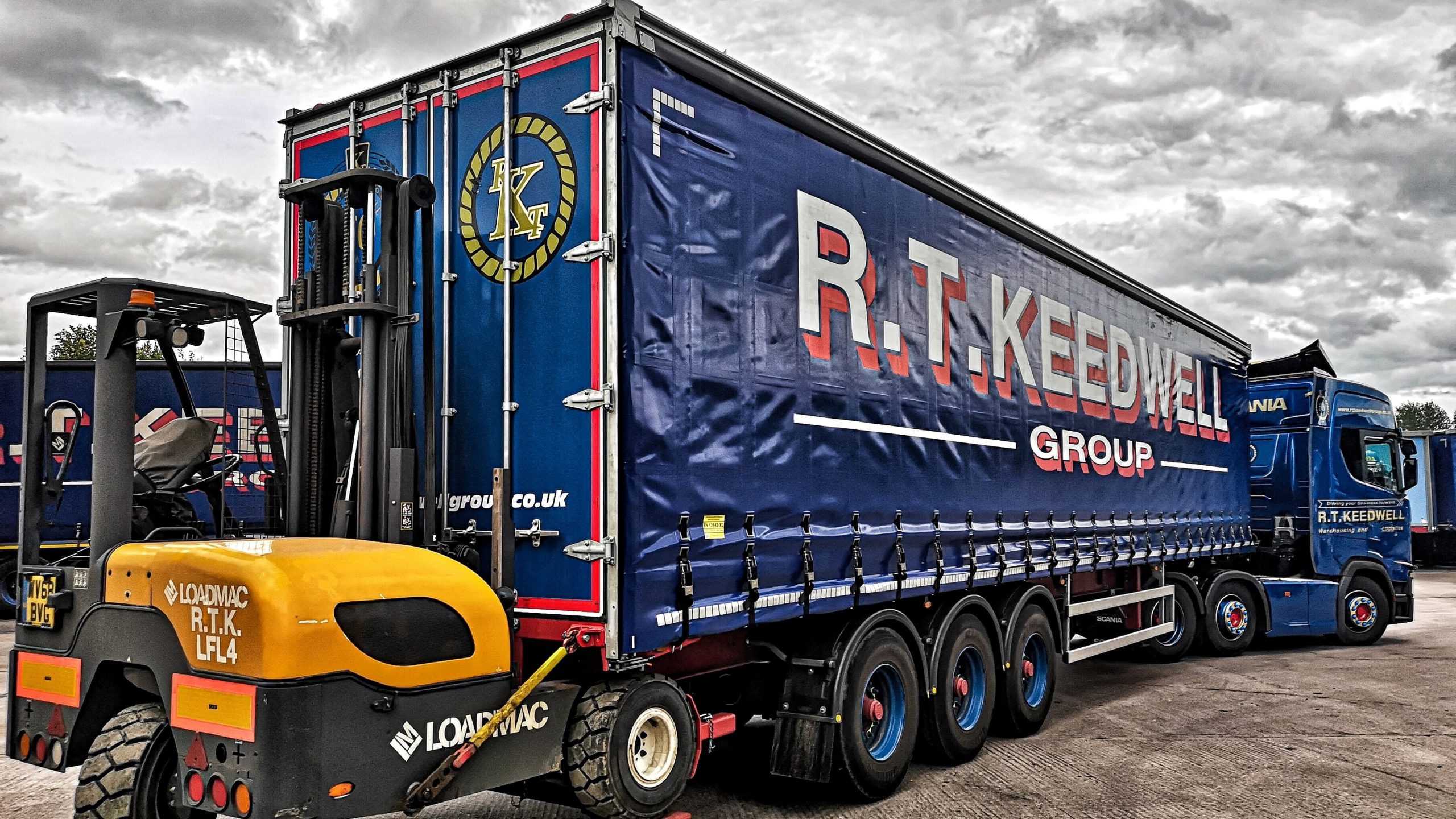 RT KEEDWELL GROUP ADDS MORE CARTWRIGHT CURTAINSIDERS