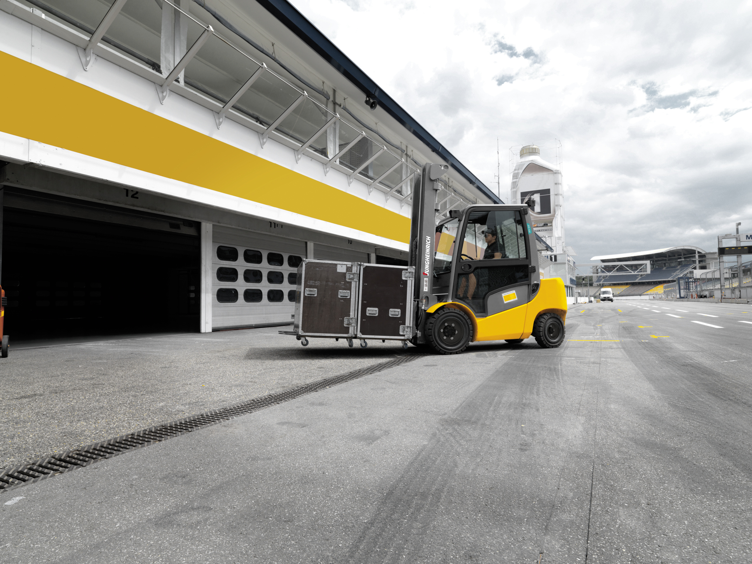 Why renting a forklift truck adds greater flexibility to fleet management