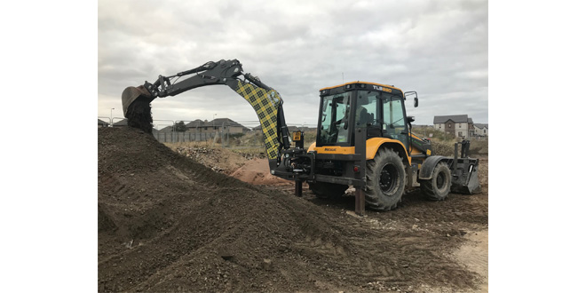 S & S Plant takes delivery of first Mecalac TLB890 with Active Drive