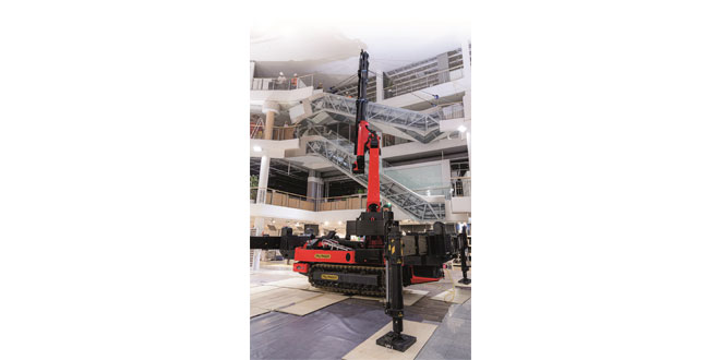 The gamechanger in crawler cranes; ideal in tight spots