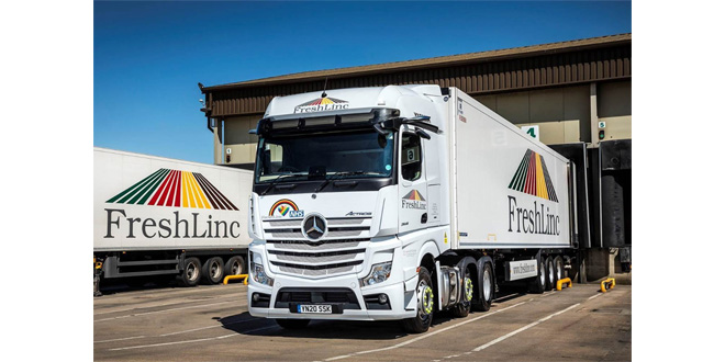 FreshLinc excited about its first Mercedes-Benz trucks after videocall handover of demonstrator