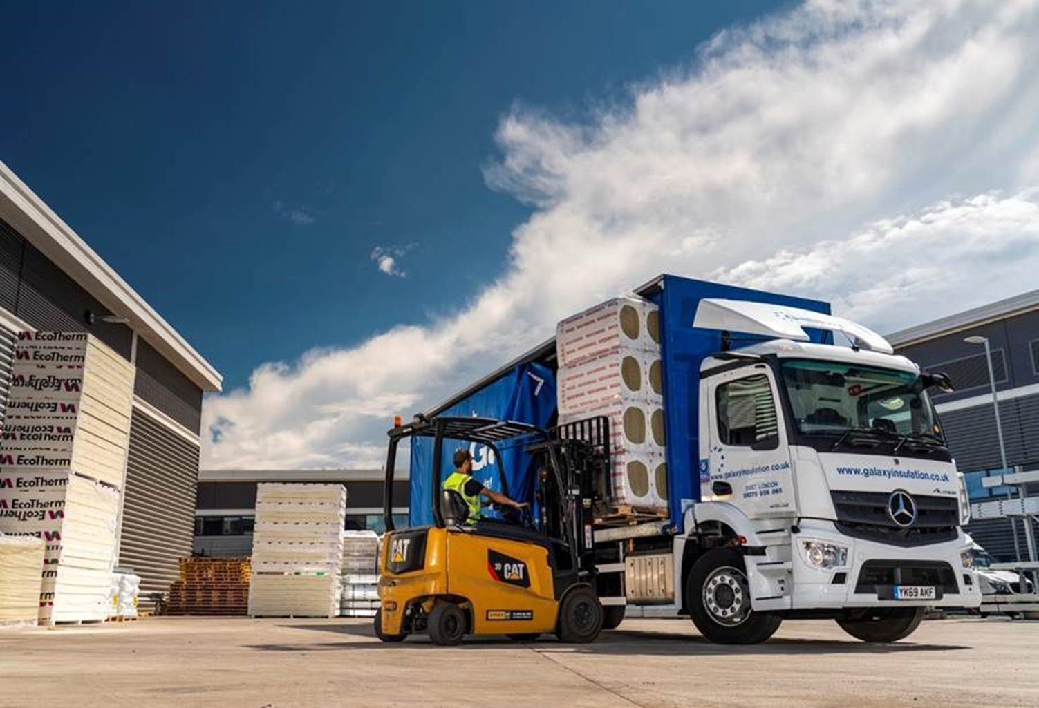 Galaxy shoots for the stars with clear sighted Mercedes-Benz Actros from Northside
