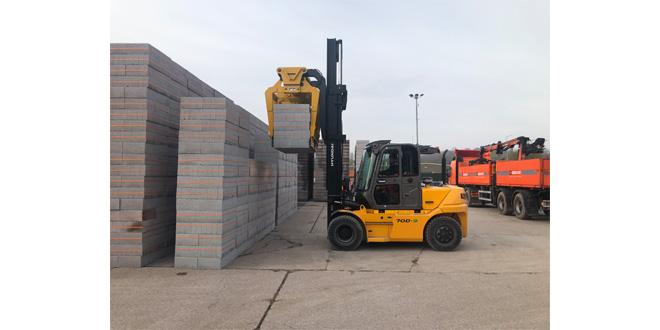New Hyundai Fork Truck distributor secures new deal with leading masonry manufacturer
