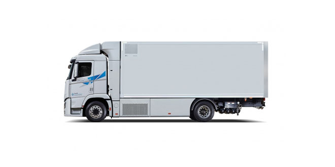 WORLD FIRST FUEL CELL HEAVY-DUTY TRUCK HYUNDAI XCIENT FUEL CELL HEADS TO EUROPE FOR COMMERCIAL USE