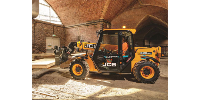 Bennie Equipment invest in one of the UKs first New JCB 525-60E Electric Telehandlers