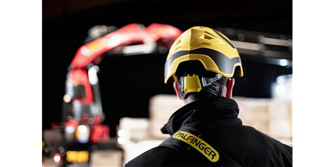Smart Control by PALFINGER Controlling the tip of the crane more efficiently and intuitively