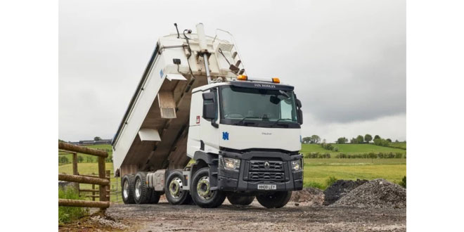 Ian Hooley Haulage converts to Renault Trucks