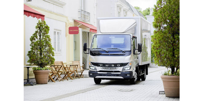 Sales of the all-new FUSO Canter begin in Britain